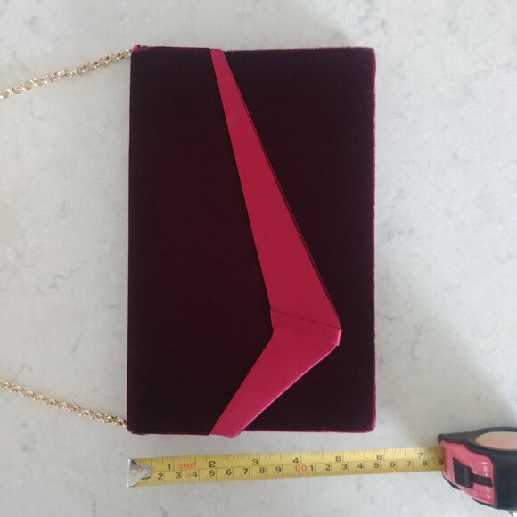 Vintage dark red velvet handmade in Hong Kong gold chain clutch bag purse - Picture 16 of 16